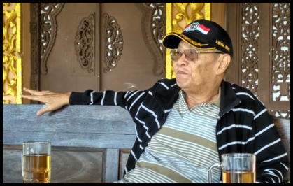 Koeswintoro (72) owner Grafika Grup Gombong. (SH)