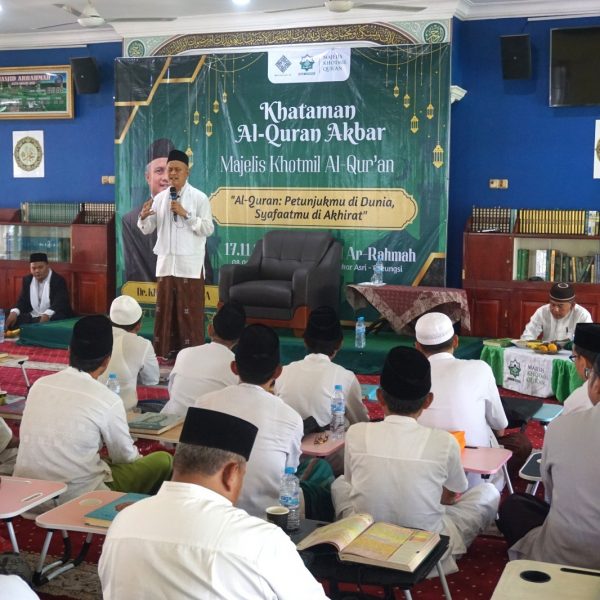 KHATAMAN AL-QUR’AN AKBAR VI DI MASJID AR-RAHMAN : 200 PESERTA TEGUHKAN KOMITMEN ISTIQOMAH BERSAMA AL-QUR’AN